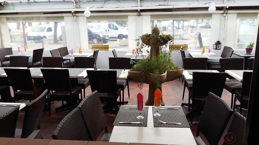 Le Delta Hotel Saintes-Maries-de-la-Mer 0*,  France