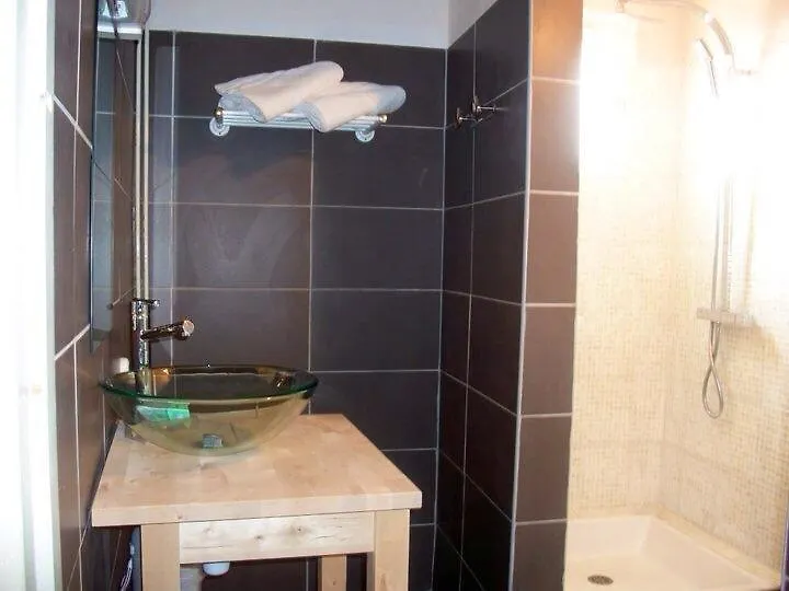 Le Delta Hotel Saintes-Maries-de-la-Mer 0*,